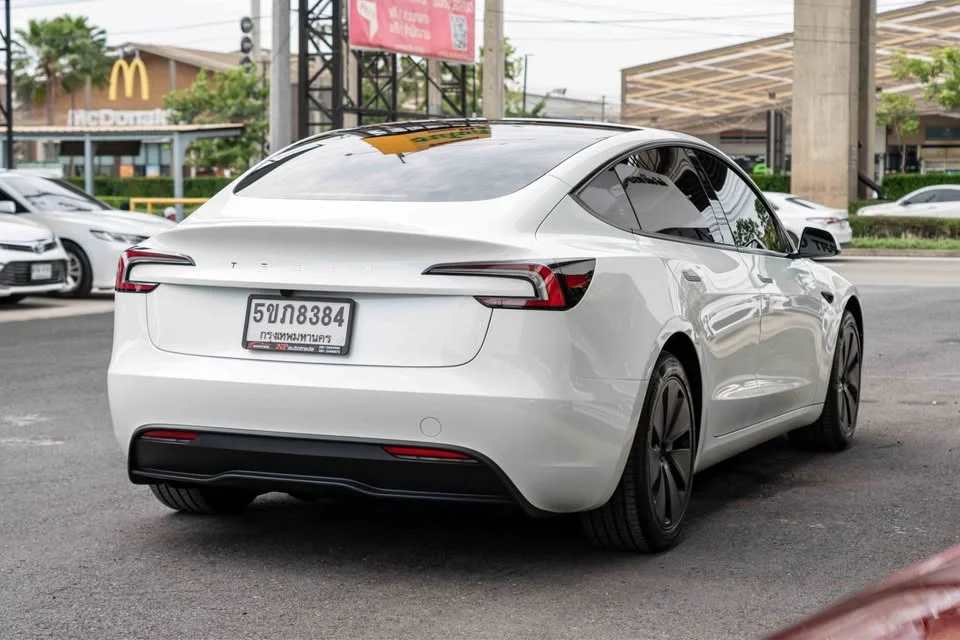 2024 Tesla Model 3 3
