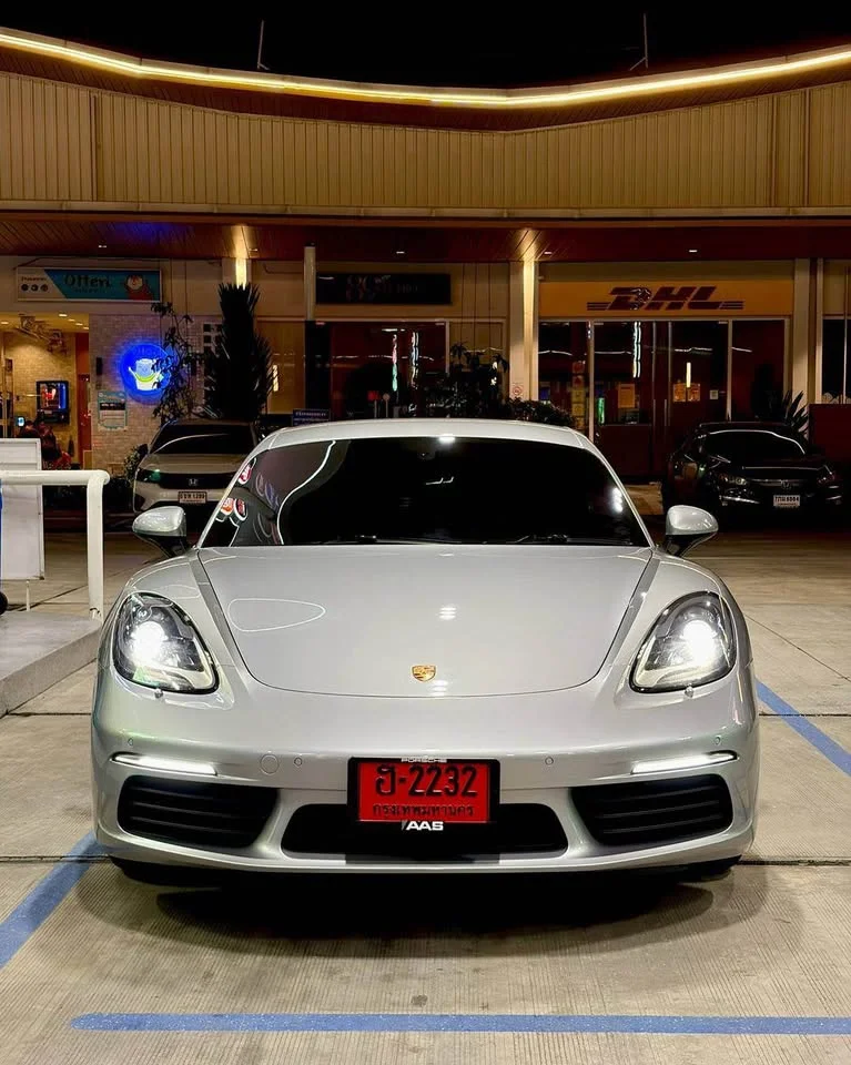 2019 Porsche 718 Boxster and Cayman IV 2