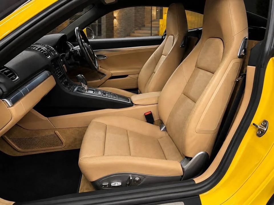 2014 Porsche Boxster and Cayman III 3