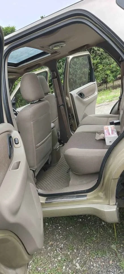 2005 Ford Escape I 2