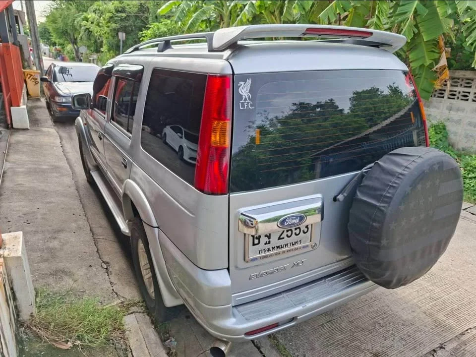 2004 Ford Everest I 3