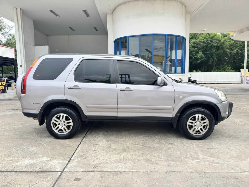 2003 Honda CR-V II 3