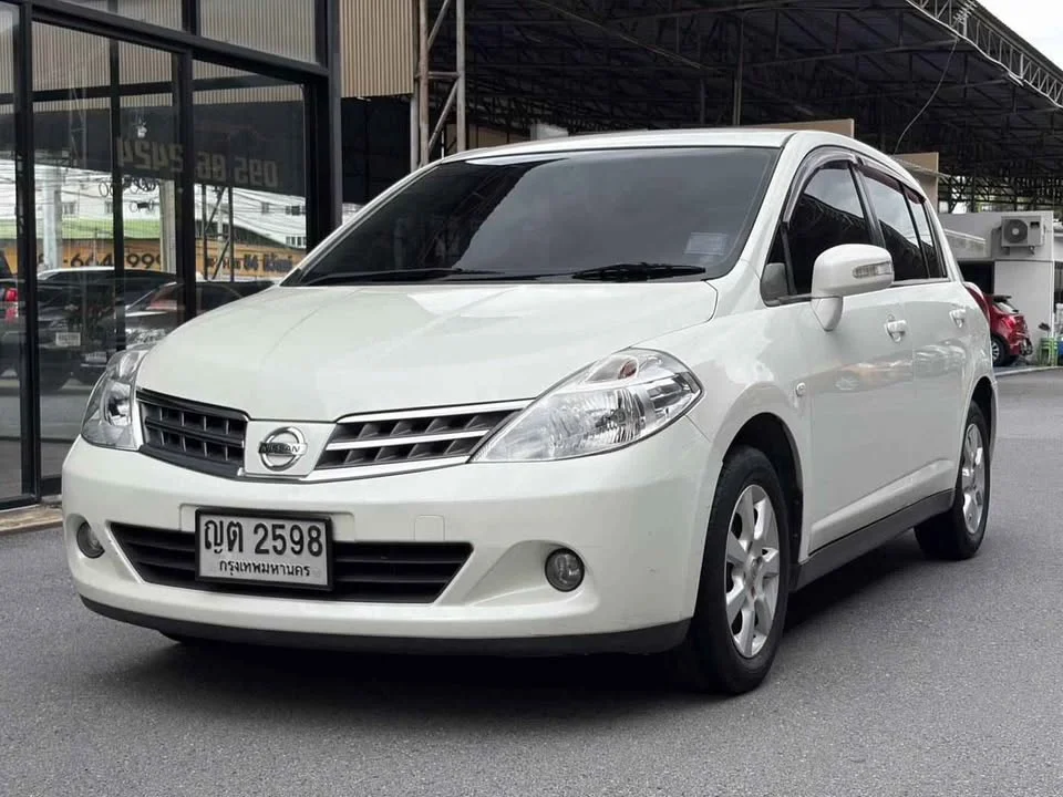 2011 Nissan Tiida I (C11) 3