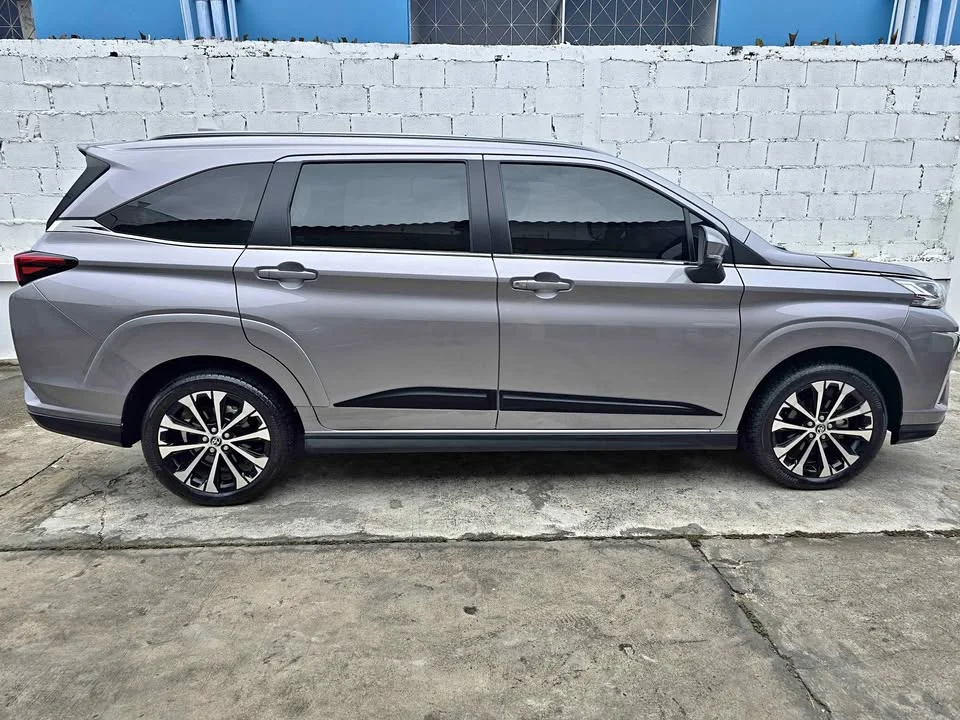 2023 Toyota Veloz III 3
