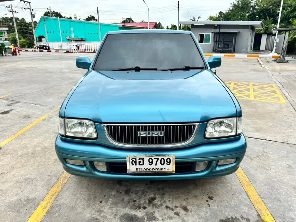 2001 Isuzu Faster Dragon Eyes III 2