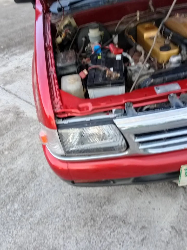 1997 Isuzu TFR III 2