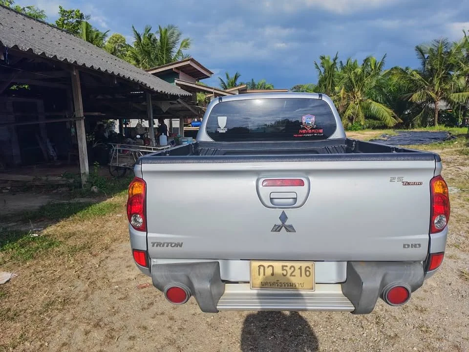 2012 Mitsubishi Triton IV 3