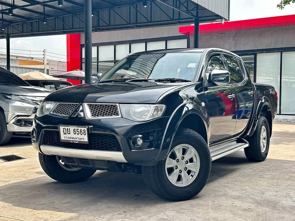 2010 Mitsubishi Triton IV 3