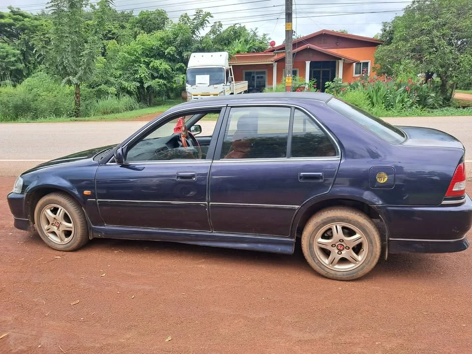 2000 Honda City III 2