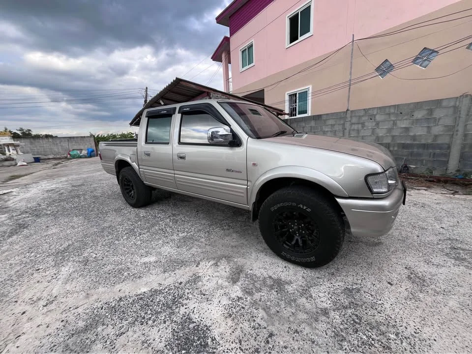 2002 Isuzu Faster Dragon Eyes III 2