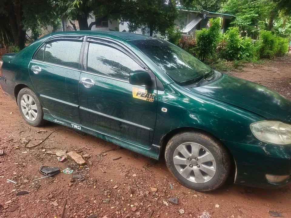 2005 Toyota Corolla Altis IX (E120) 3