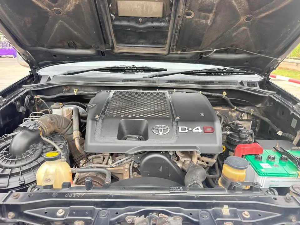 2011 Toyota Hilux VII 2