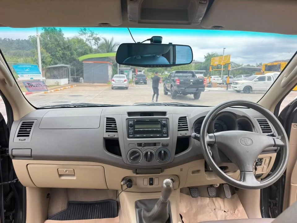 2011 Toyota Hilux VII 3