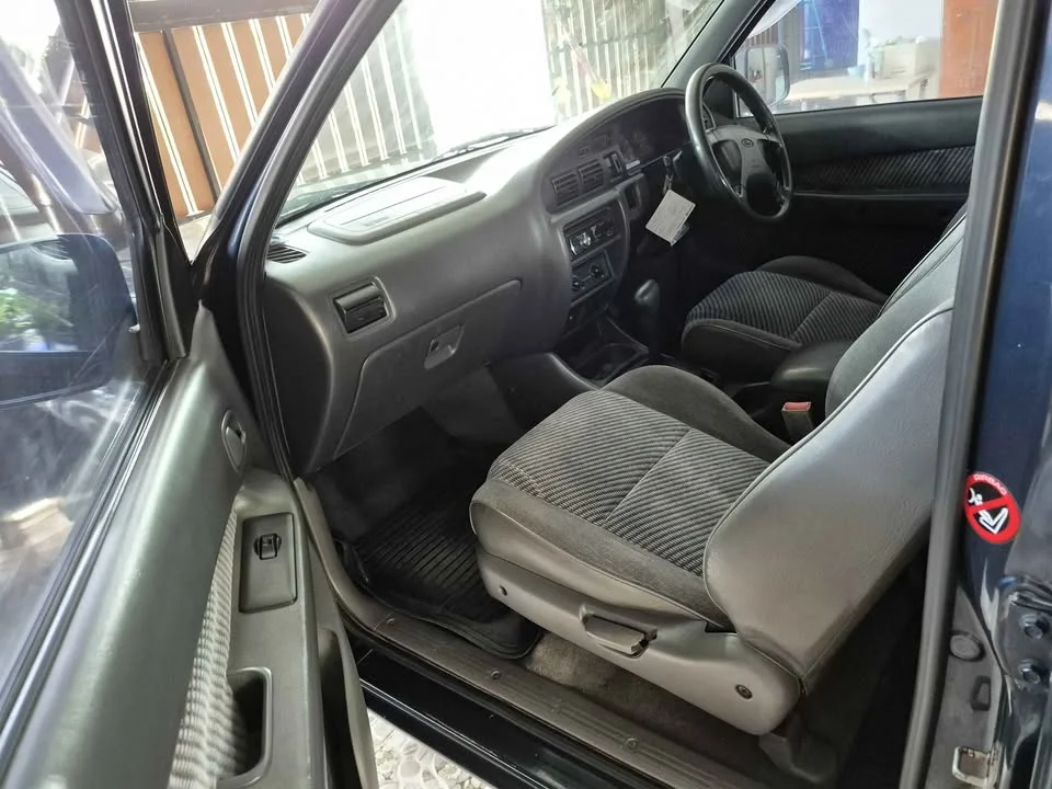 2002 Mazda 2500 Fighter V 3