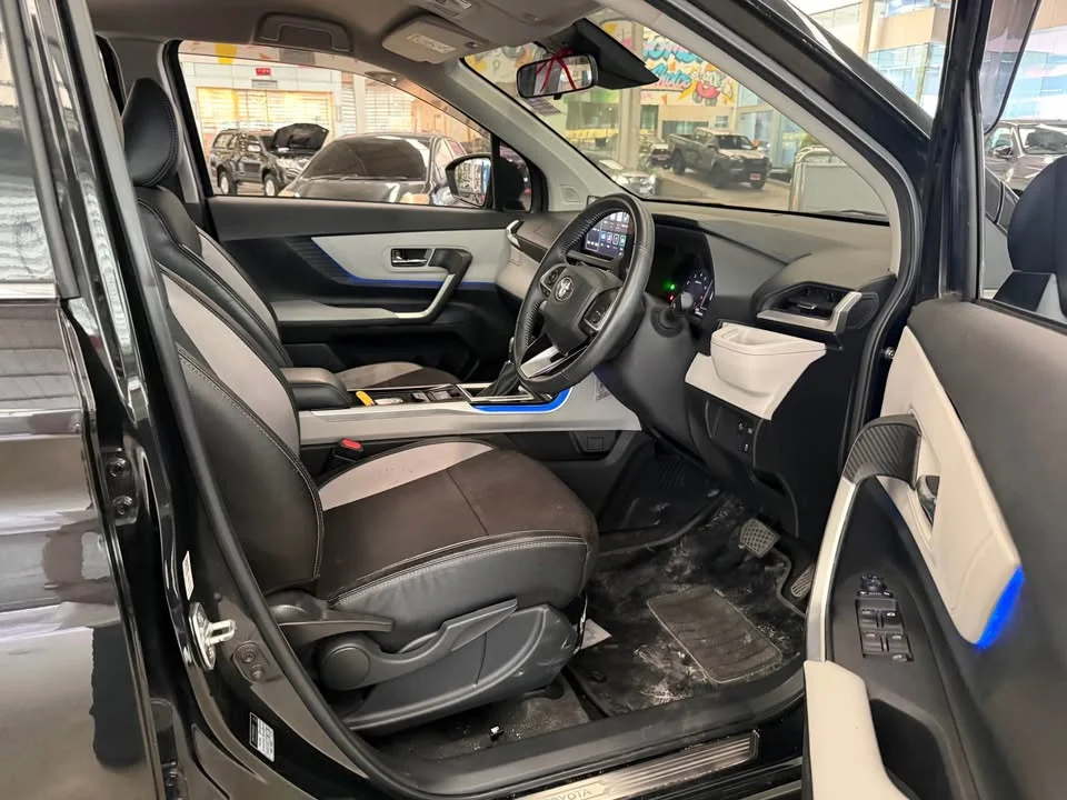 2023 Toyota Veloz III 3