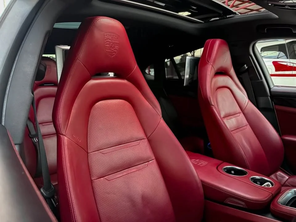 2018 Porsche Panamera II 3