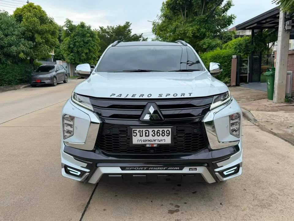 2024 Mitsubishi Pajero Sport III 2