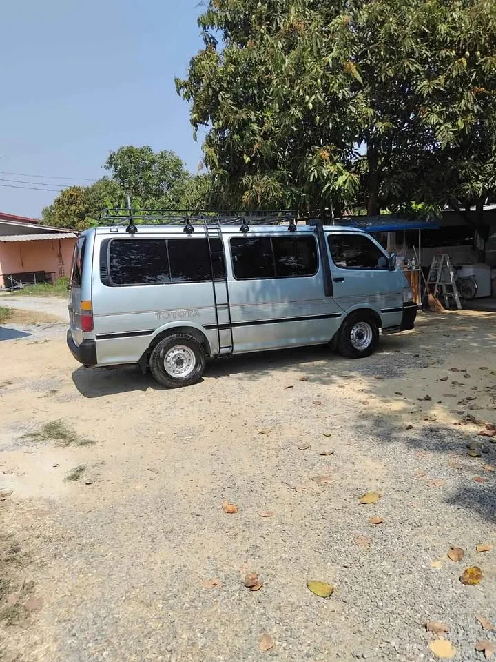 1995 Toyota Commuter IV (H100) 2