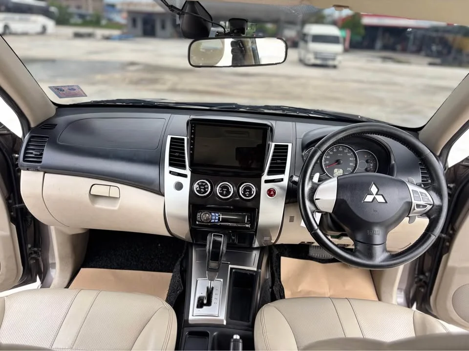 2012 Mitsubishi Pajero Sport II 3