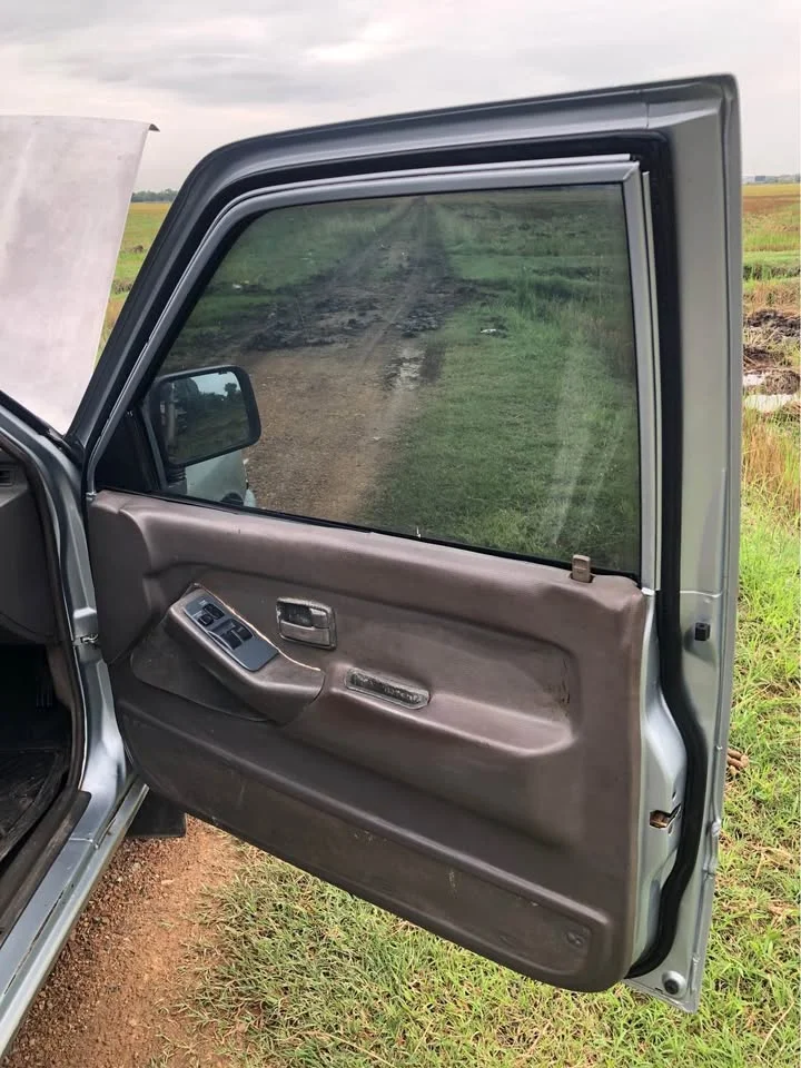 1995 Isuzu TFR III 3
