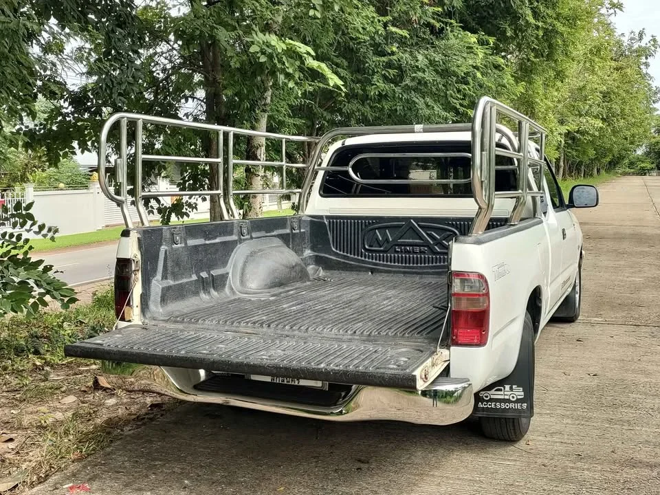 2004 Toyota Hilux Tiger VI 3