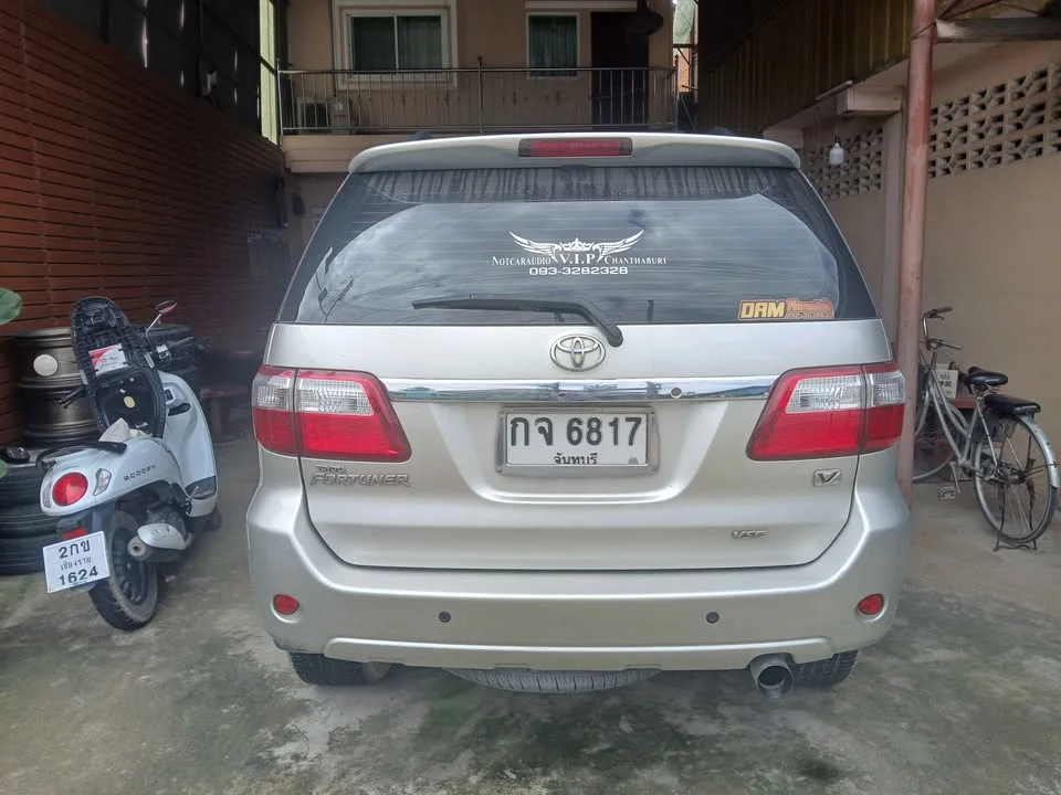 2010 Toyota Fortuner I 2