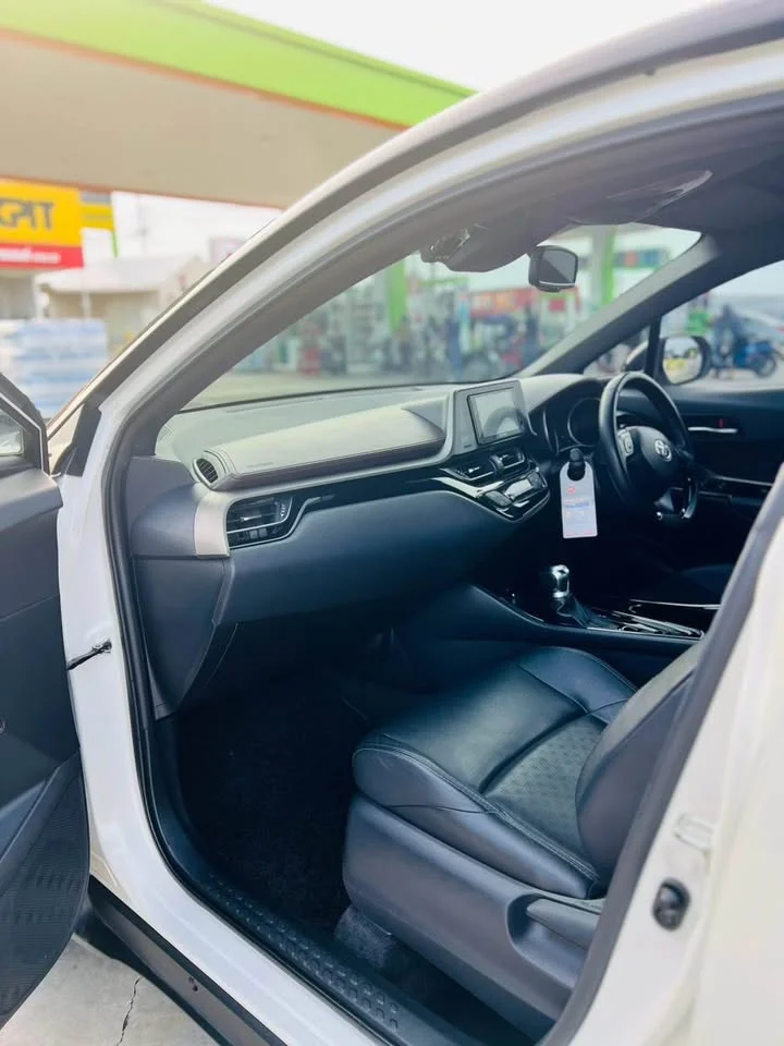 2019 Toyota C-HR I 3