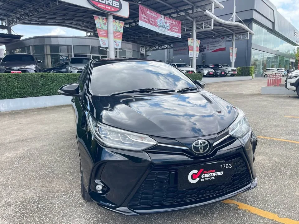 2022 Toyota Yaris III 2