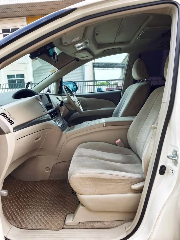 2008 Toyota Estima III 2