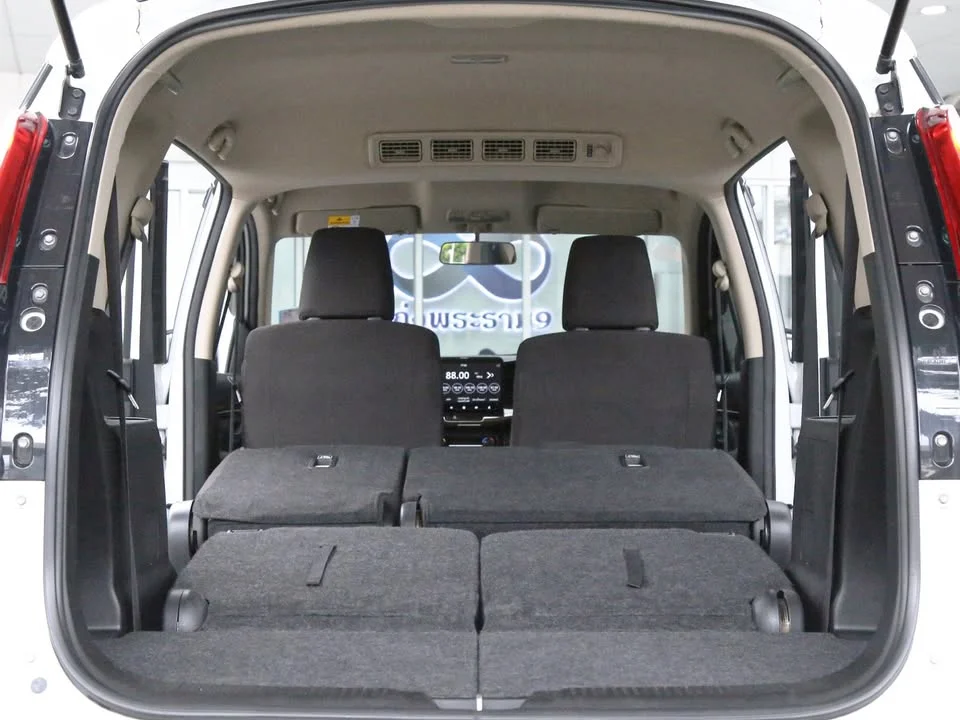 2021 Suzuki Ertiga II 3