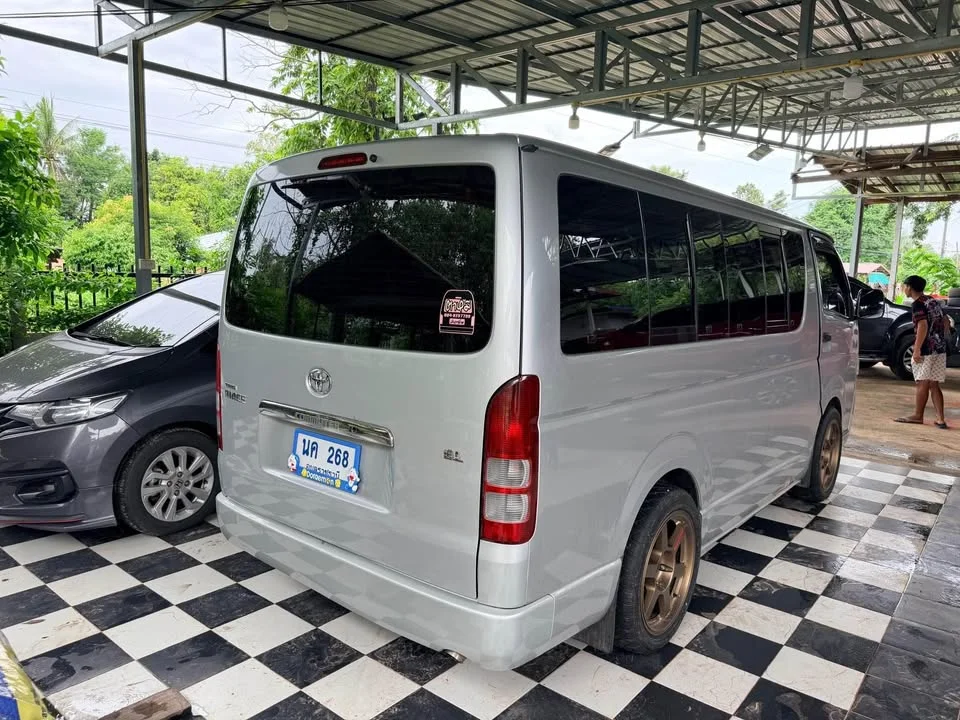 2012 Toyota HiAce V (H200) 3