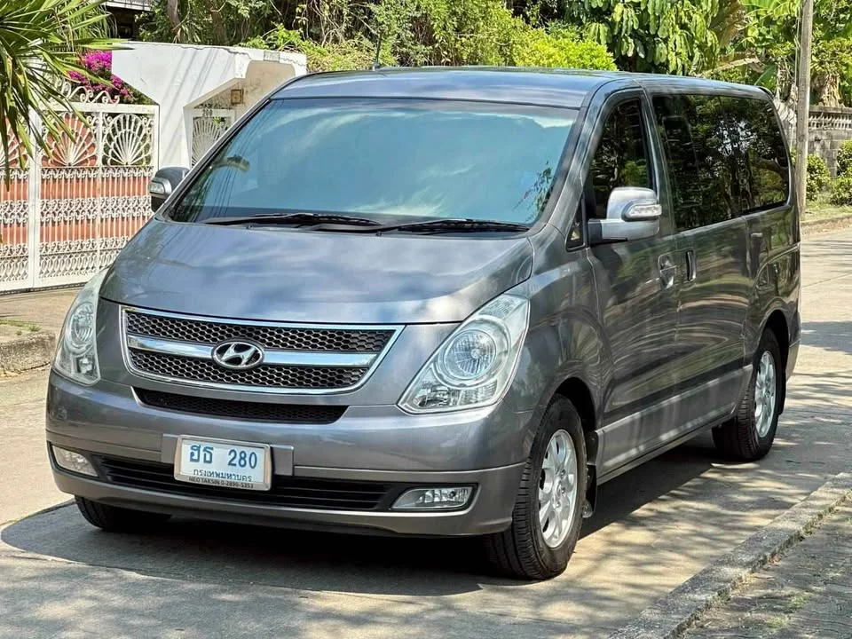 2011 Hyundai H-1 II 3