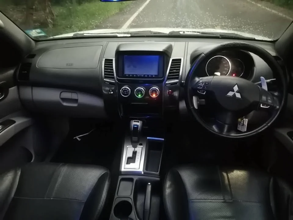 2012 Mitsubishi Pajero Sport II 3