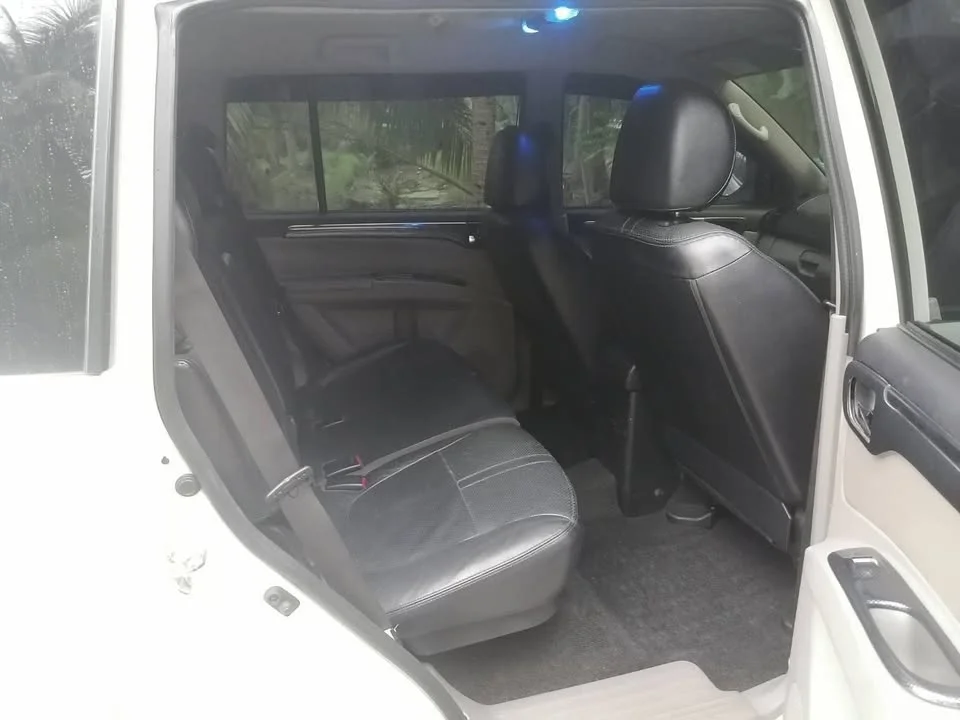 2012 Mitsubishi Pajero Sport II 2