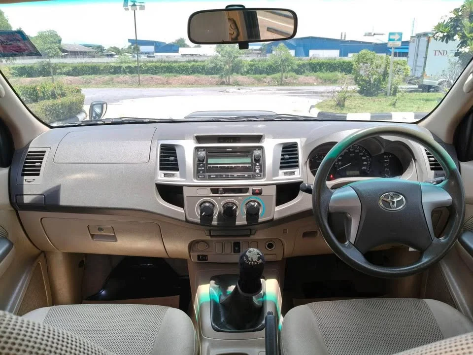 2012 Toyota Hilux VII 3