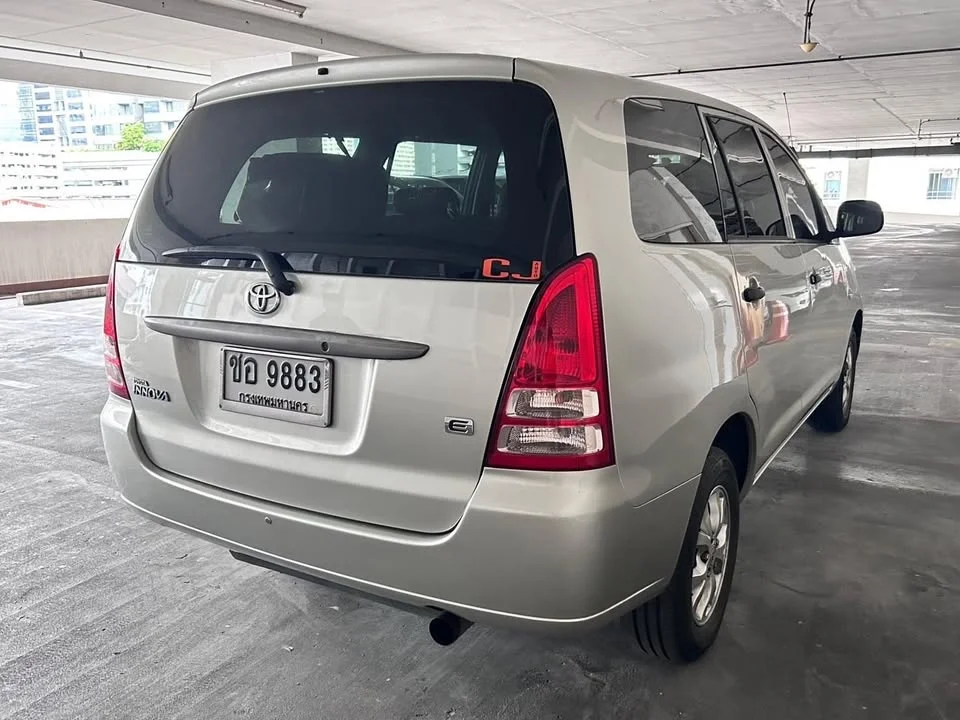 2007 Toyota Innova I 3