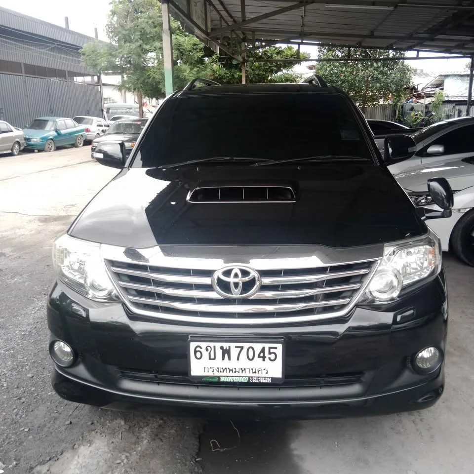 2013 Toyota Fortuner I 3