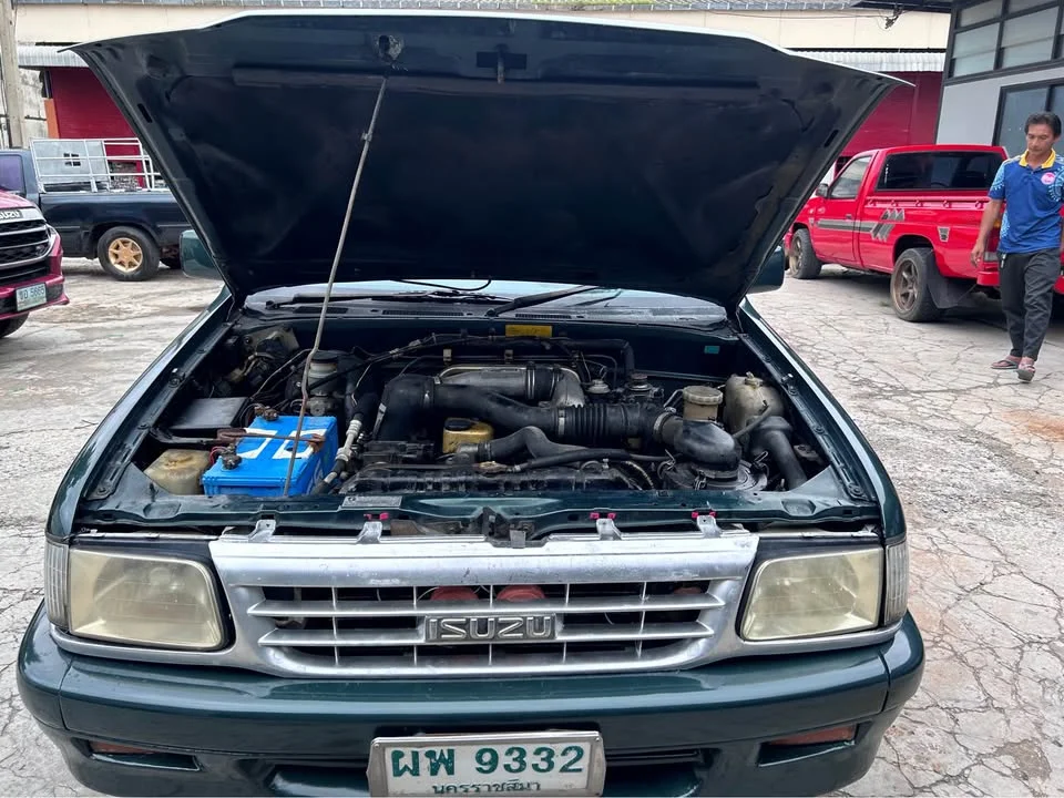 1997 Isuzu Faster Dragon Eyes III 2