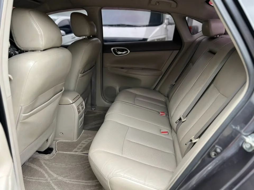 2012 Nissan Sylphy III (B17) 3