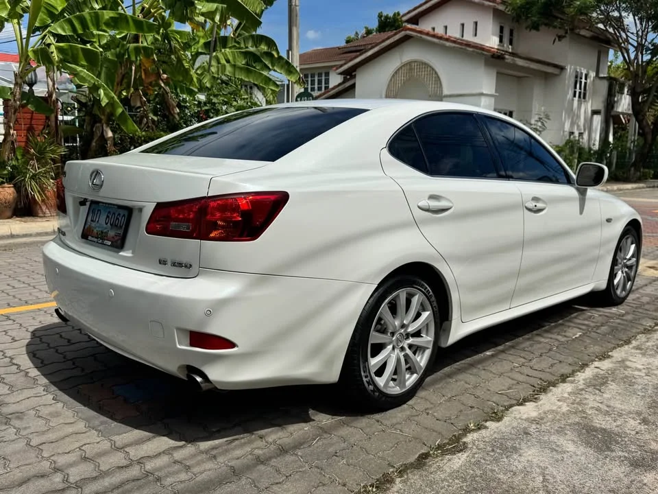 2008 Lexus IS II 3