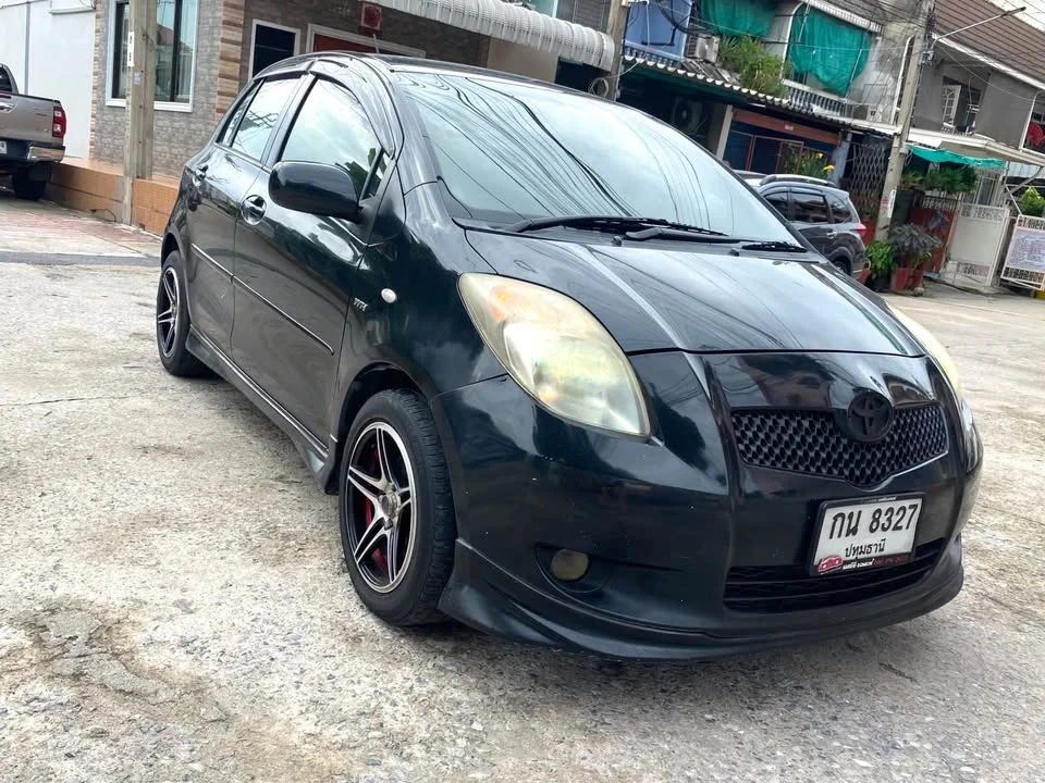 2006 Toyota Yaris II 2