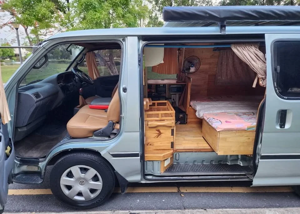 1996 Toyota Commuter IV (H100) 2