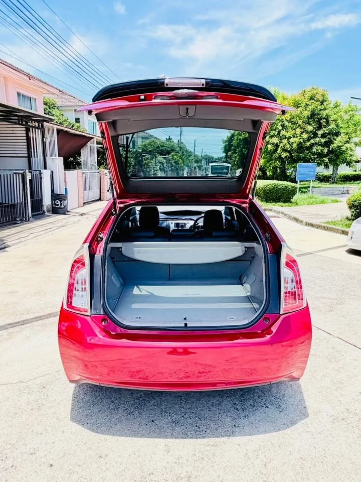 2013 Toyota Prius III 3