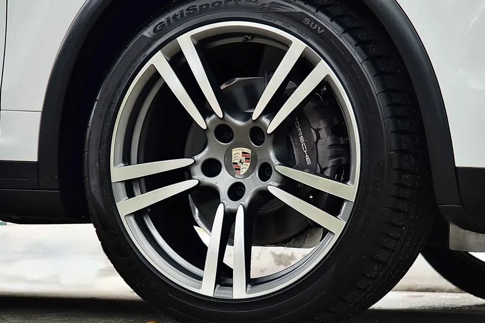 2012 Porsche Cayenne II 2