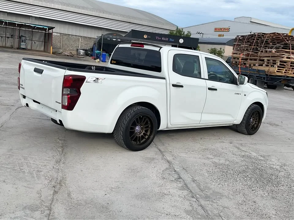 2020 Isuzu D-Max III (RG) 3