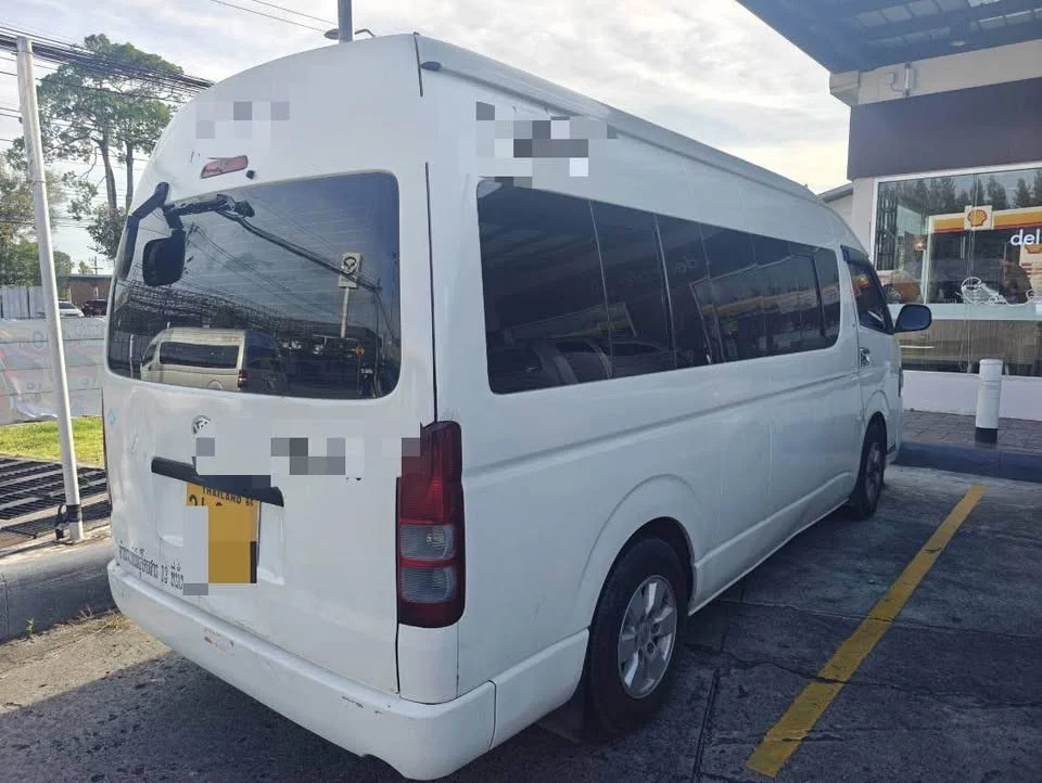 2009 Toyota Commuter V (H200) 3
