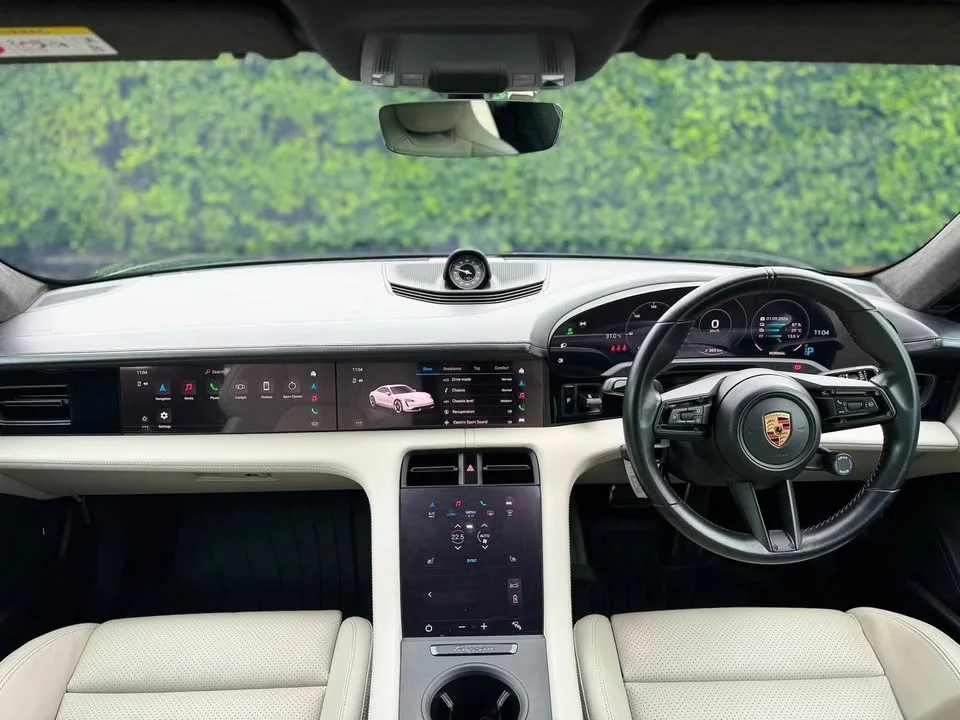 2021 Porsche Taycan 9J1 3