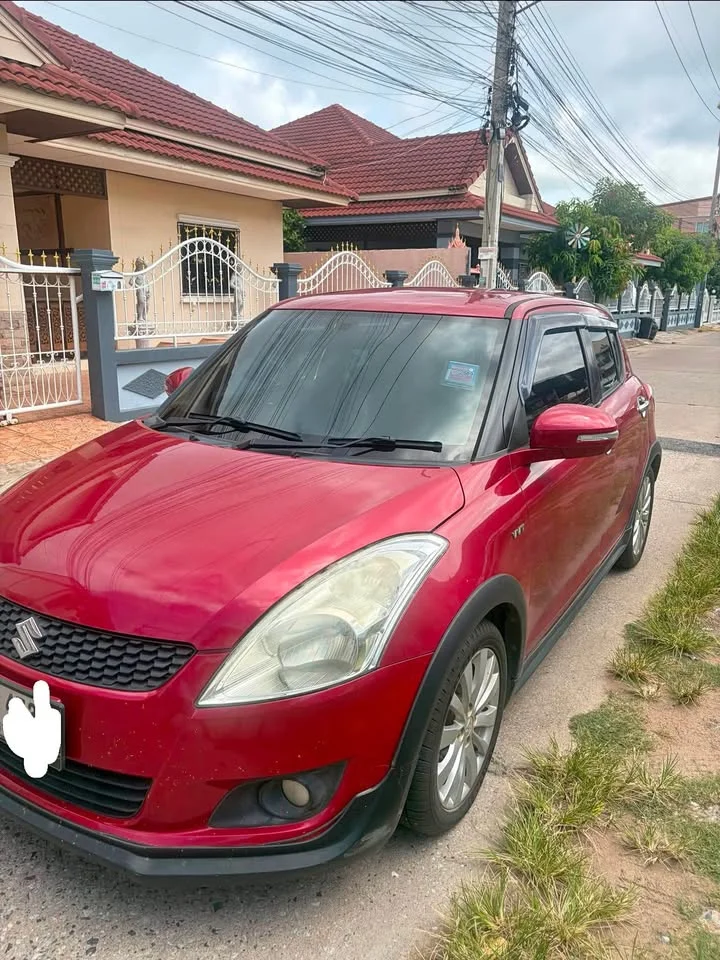 2013 Suzuki Swift II 2