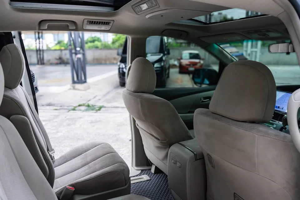2011 Toyota Estima III 3