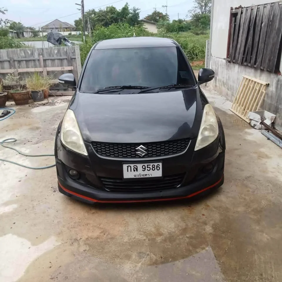 2013 Suzuki Swift II 2